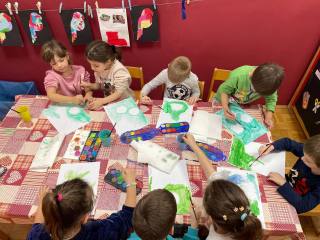 BOŽIĆ NAM DOLAZI…