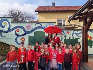 MAŠKARE I VALENTINOVO U SUNCOKRETU